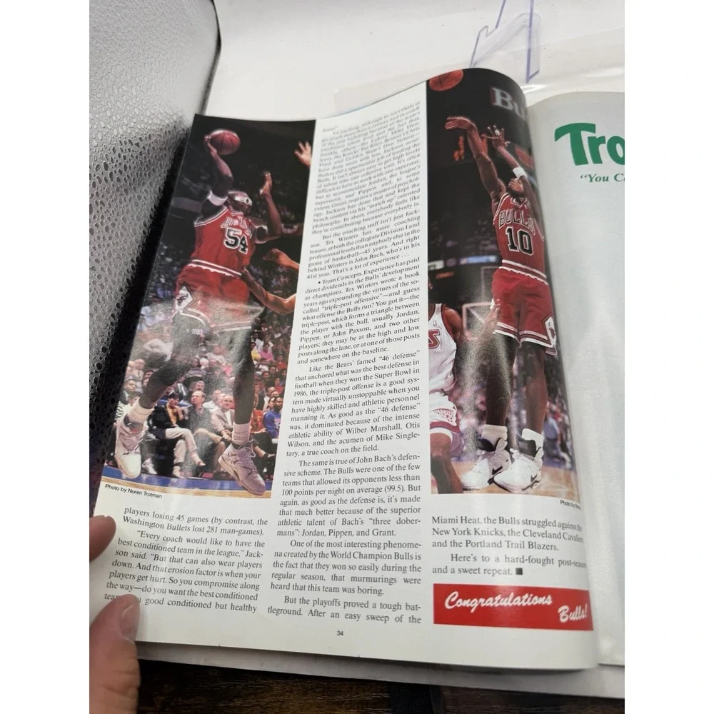 1992 August Chicago Sports Profiles Preview Magazine, Michael Jordan Bulls Rare